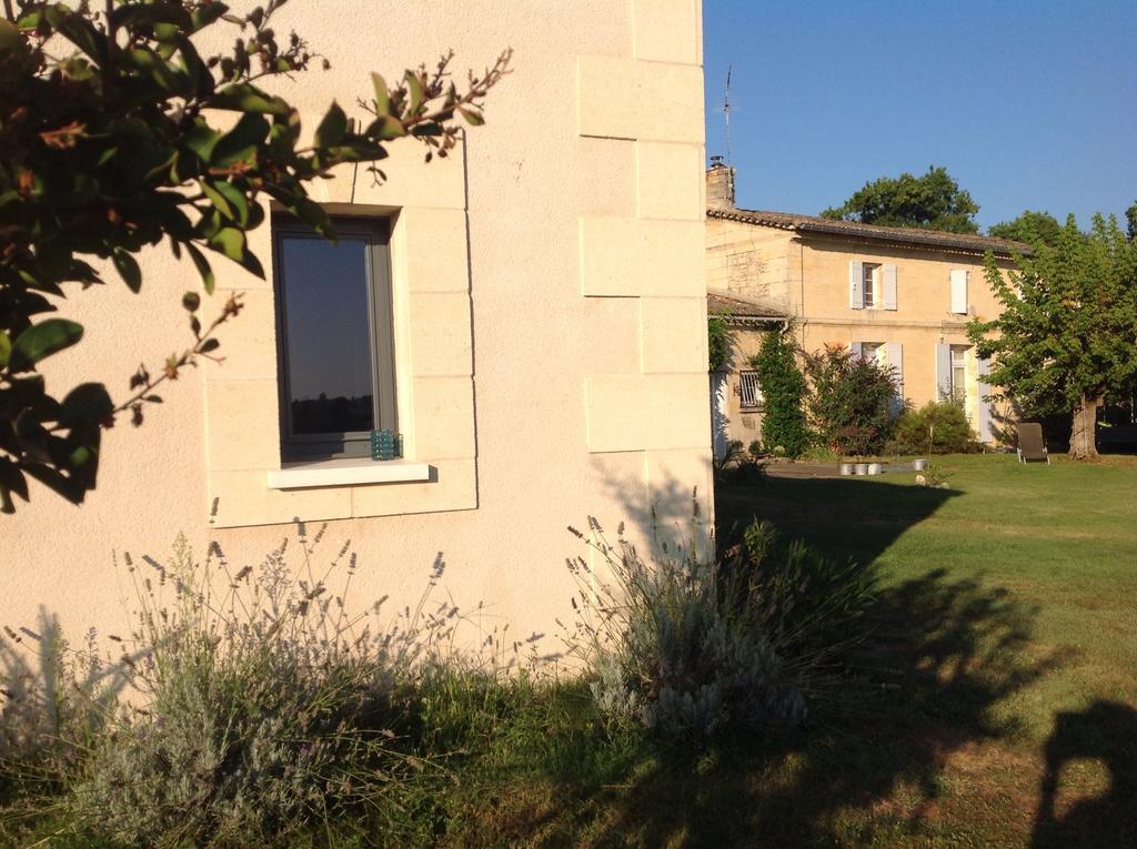 Chateau Nardou Saint-Sulpice-et-Cameyrac Exterior photo