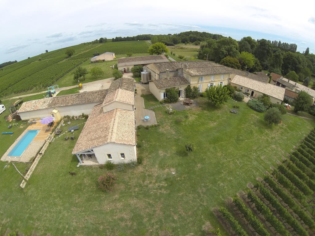 Chateau Nardou Saint-Sulpice-et-Cameyrac Exterior photo