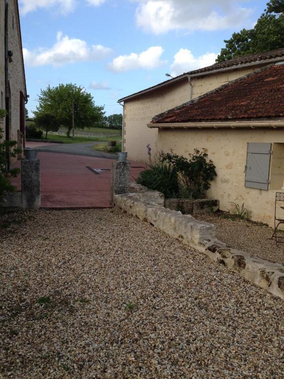 Chateau Nardou Saint-Sulpice-et-Cameyrac Room photo