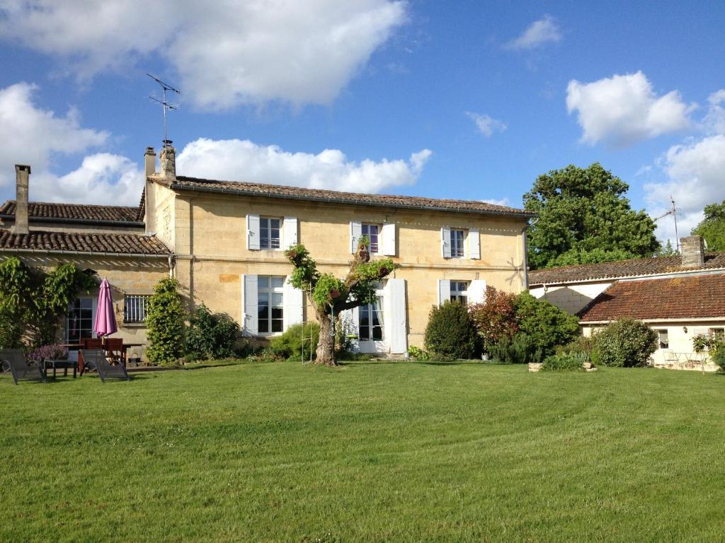 Chateau Nardou Saint-Sulpice-et-Cameyrac Room photo